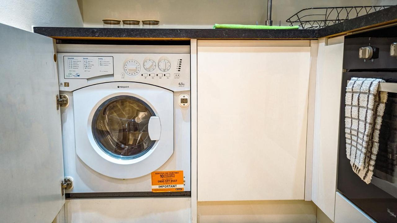 Spacious Apartment In Trendy Hackney ロンドン エクステリア 写真