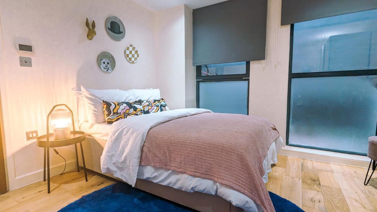 Spacious Apartment In Trendy Hackney ロンドン エクステリア 写真