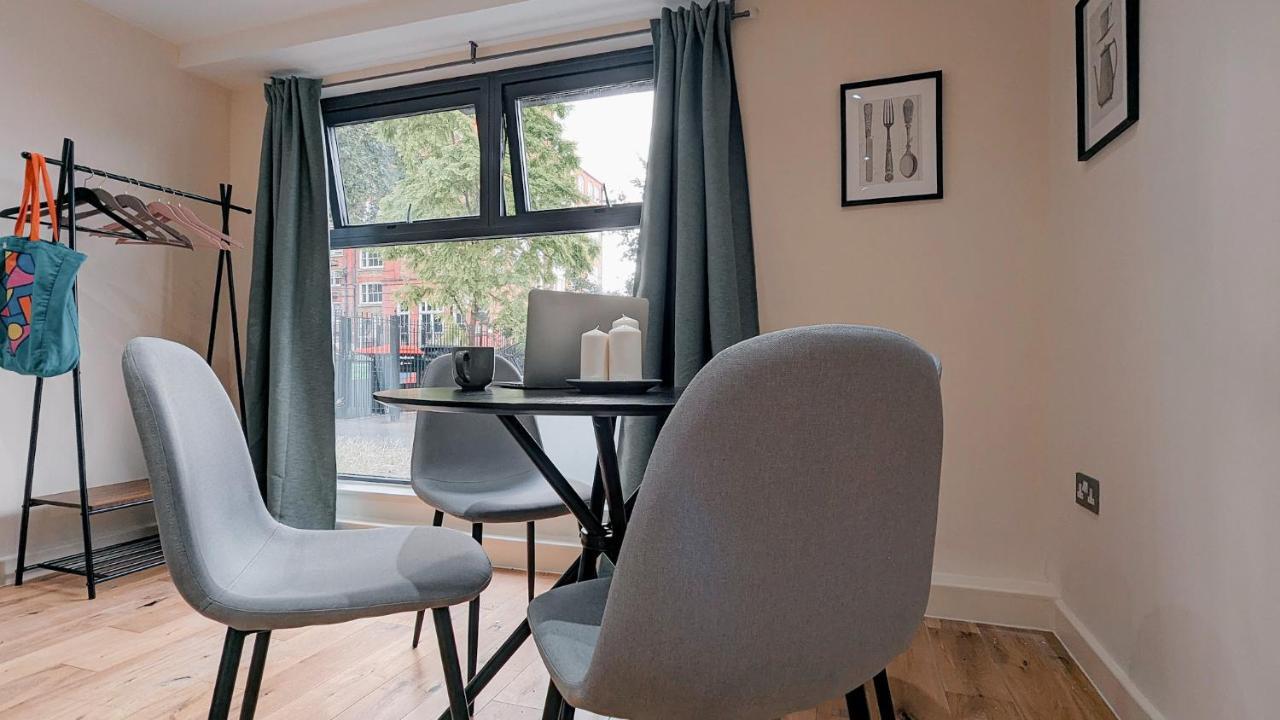 Spacious Apartment In Trendy Hackney ロンドン エクステリア 写真