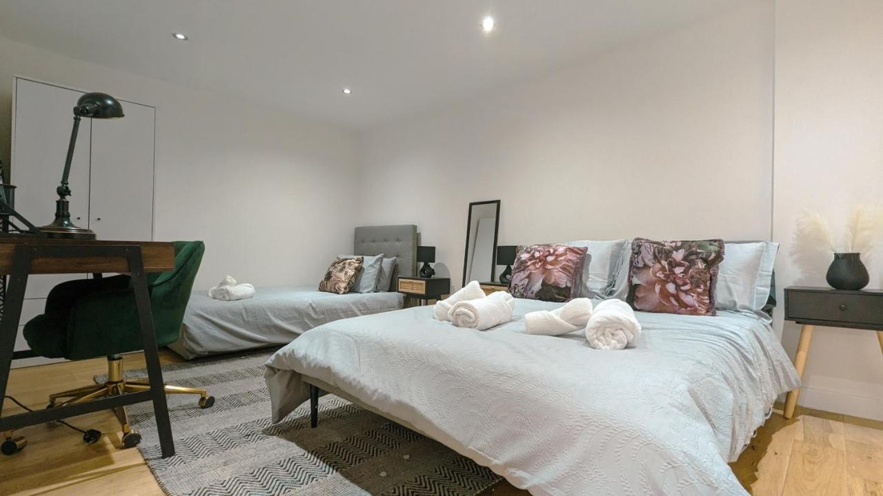 Spacious Apartment In Trendy Hackney ロンドン エクステリア 写真